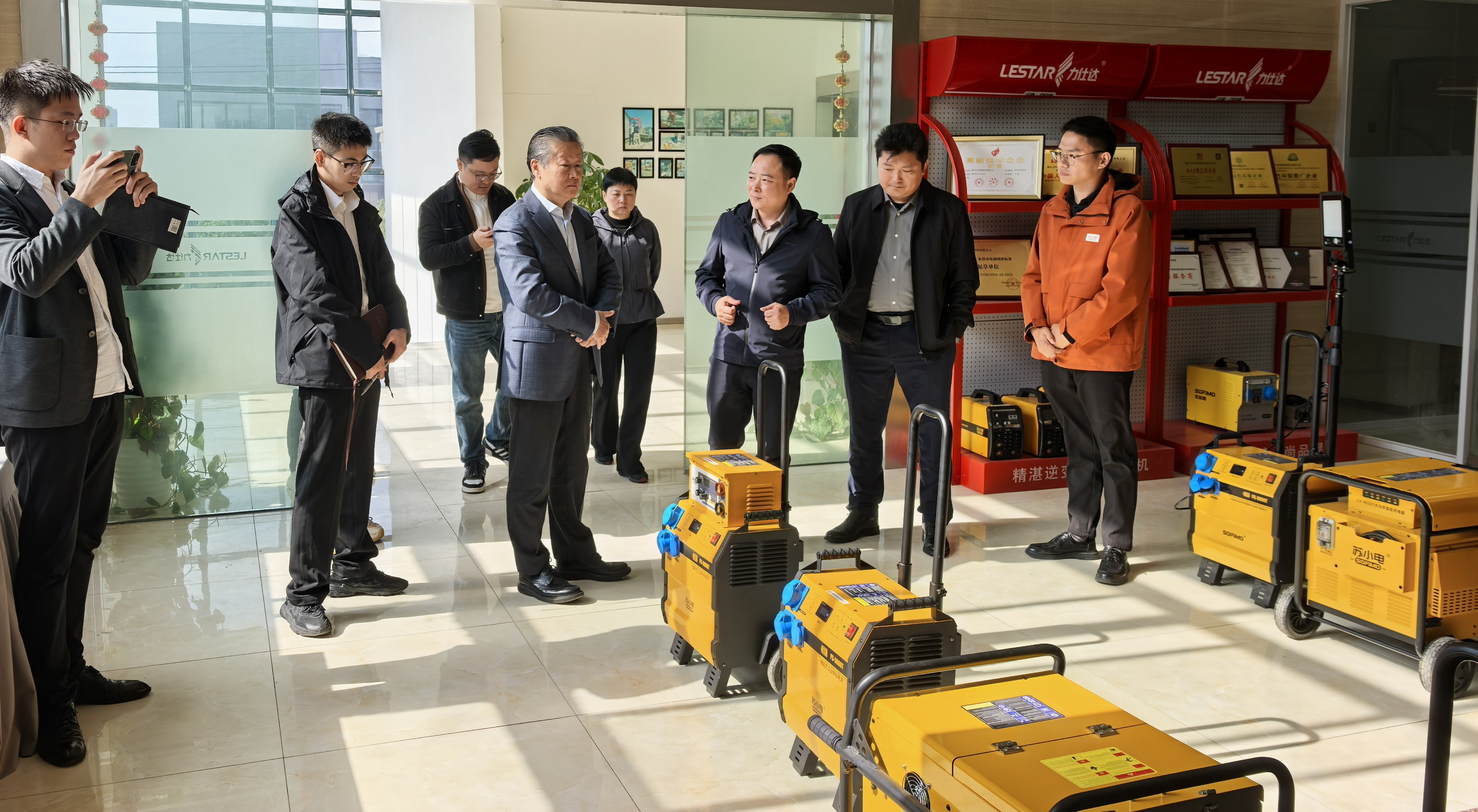 20251112-1762960679324552.jpg 沈红东3.jpg